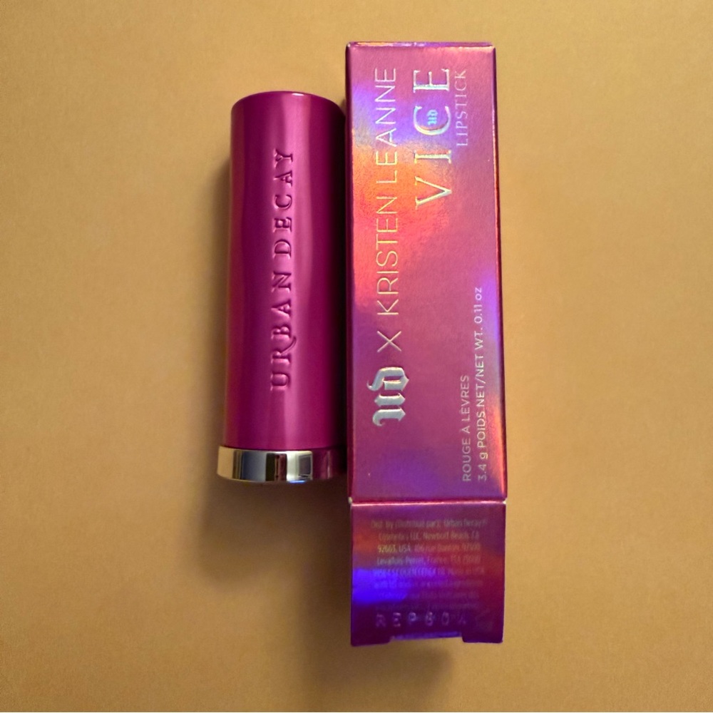 URBAN DECAY x Kristen Leanne Vice Lipstick in BUN BUN Matte - NIB
